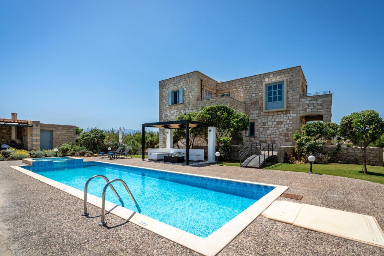 Beachfront Villa Turquoise With Private Pool, Bbq And Ping Pong Table Chania  Exterior foto
