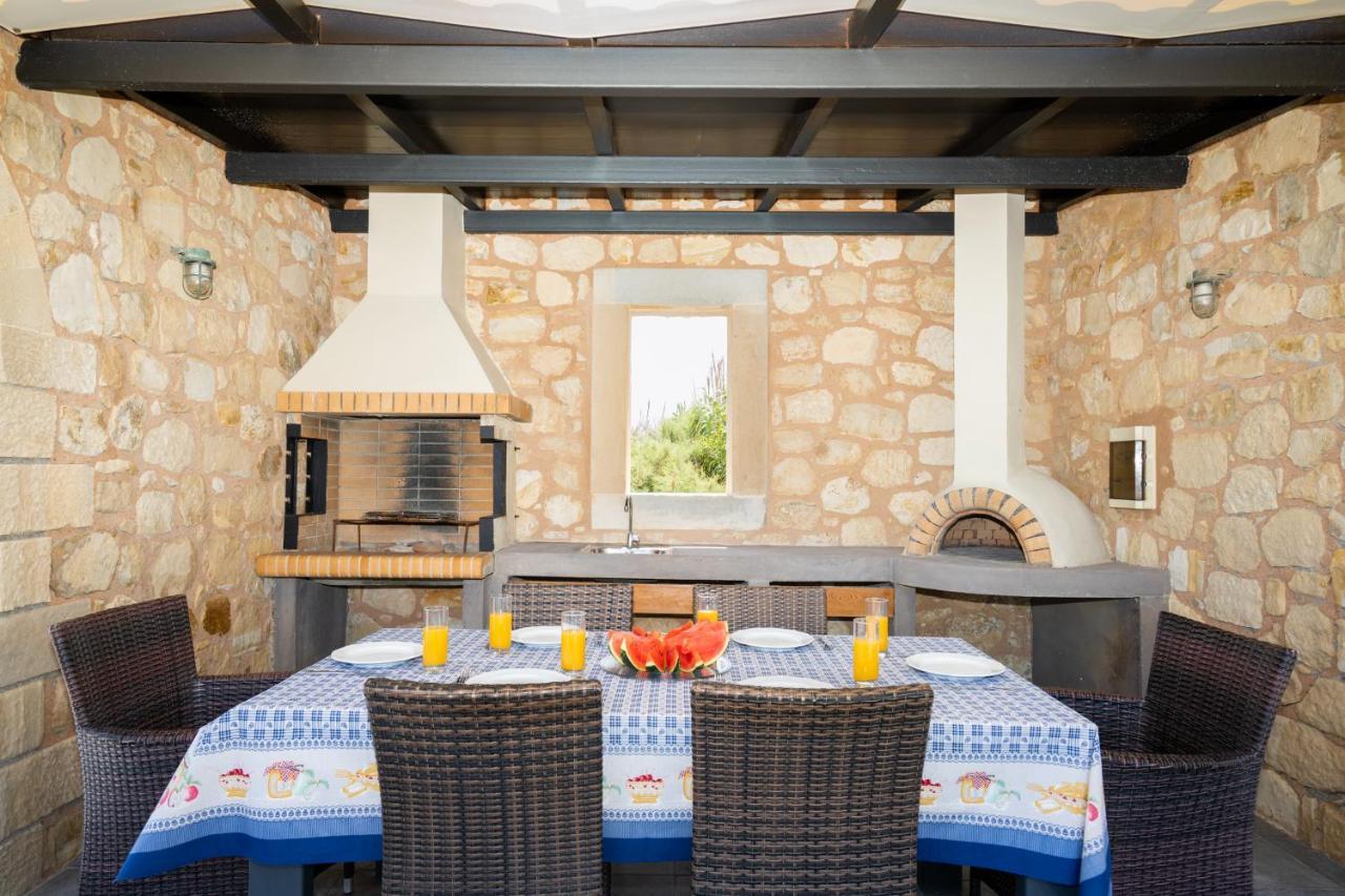 Beachfront Villa Turquoise With Private Pool, Bbq And Ping Pong Table Chania  Exterior foto
